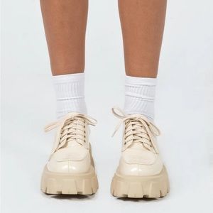 Never Worn Princess Polly Chunky Platform Mia Shoes | US size 6 | Beige